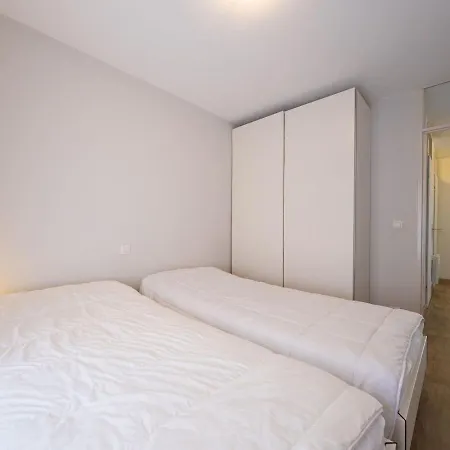 Modern With Direct Sea View Daire